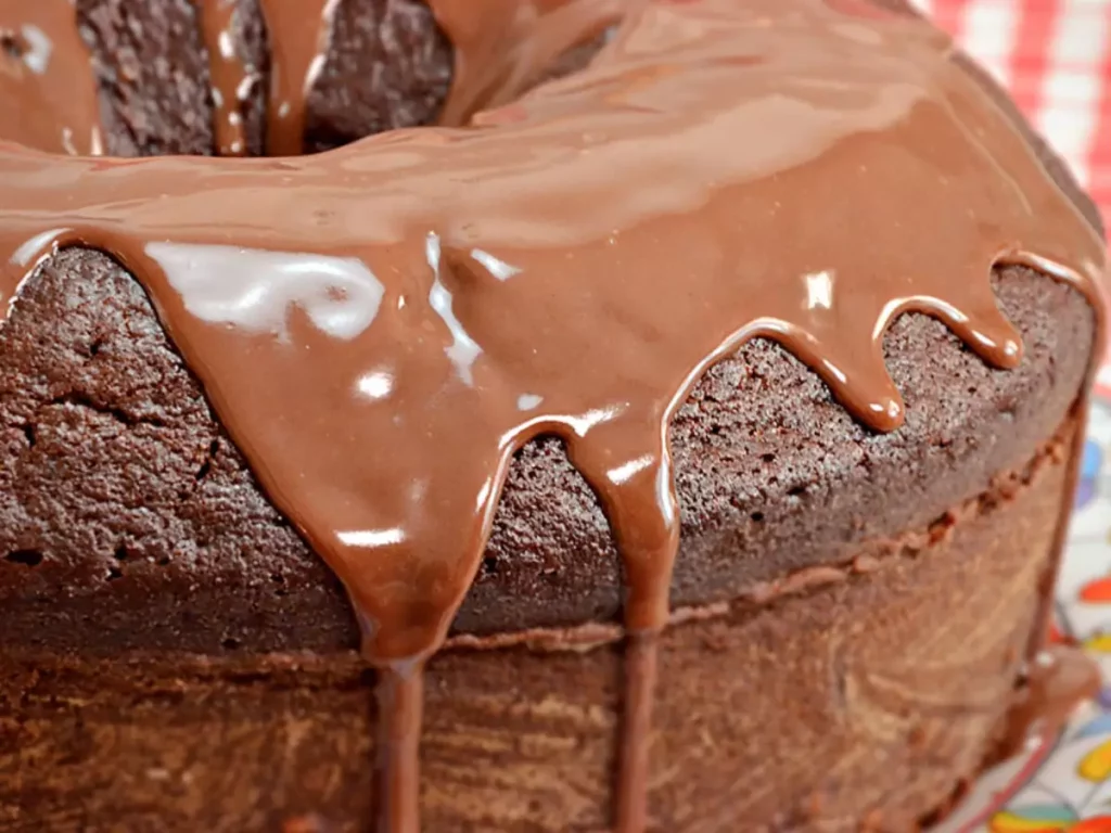 Bolo de chocolate fofinho e gostoso