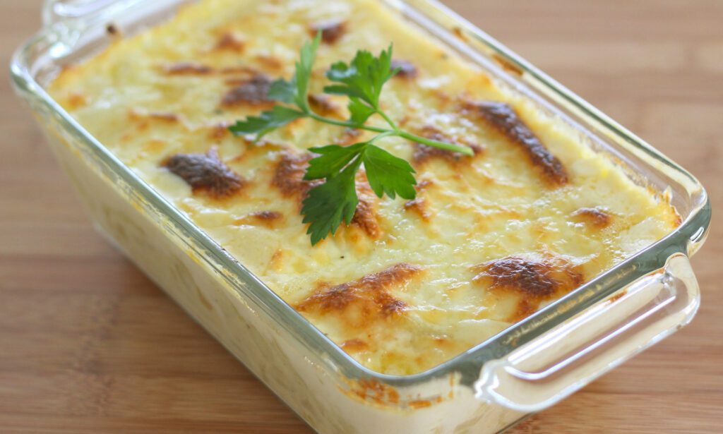 Bacalhau com natas com molho bechamel