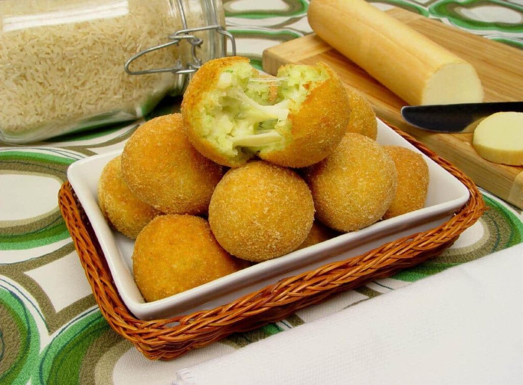 Bolinho de arroz simples no liquidificador