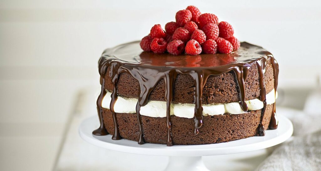 Bolo de chocolate recheado