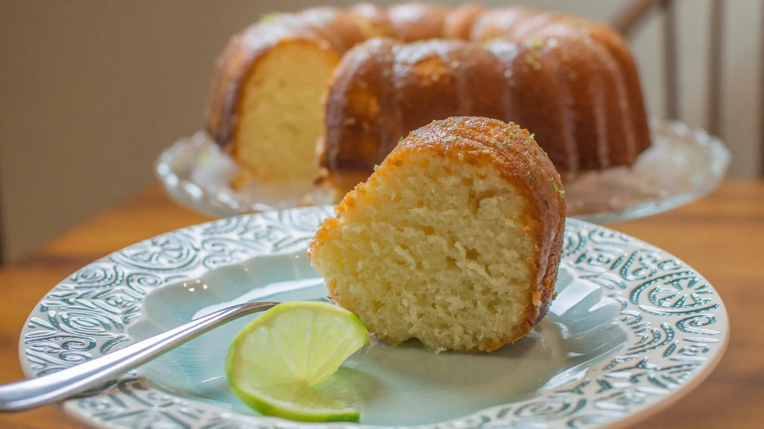 Bolo de iogurte com limão