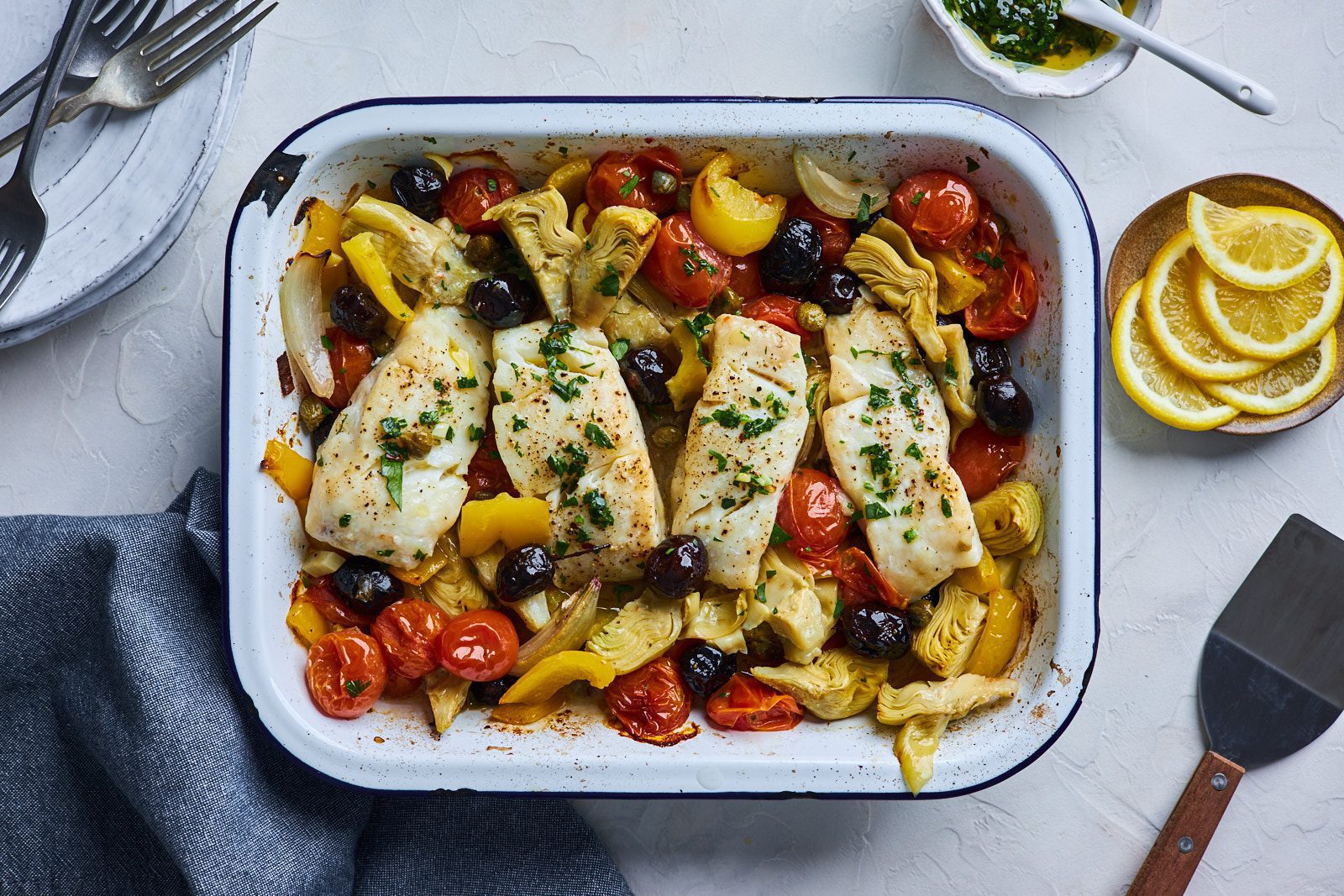 Peixe assado no forno com legumes