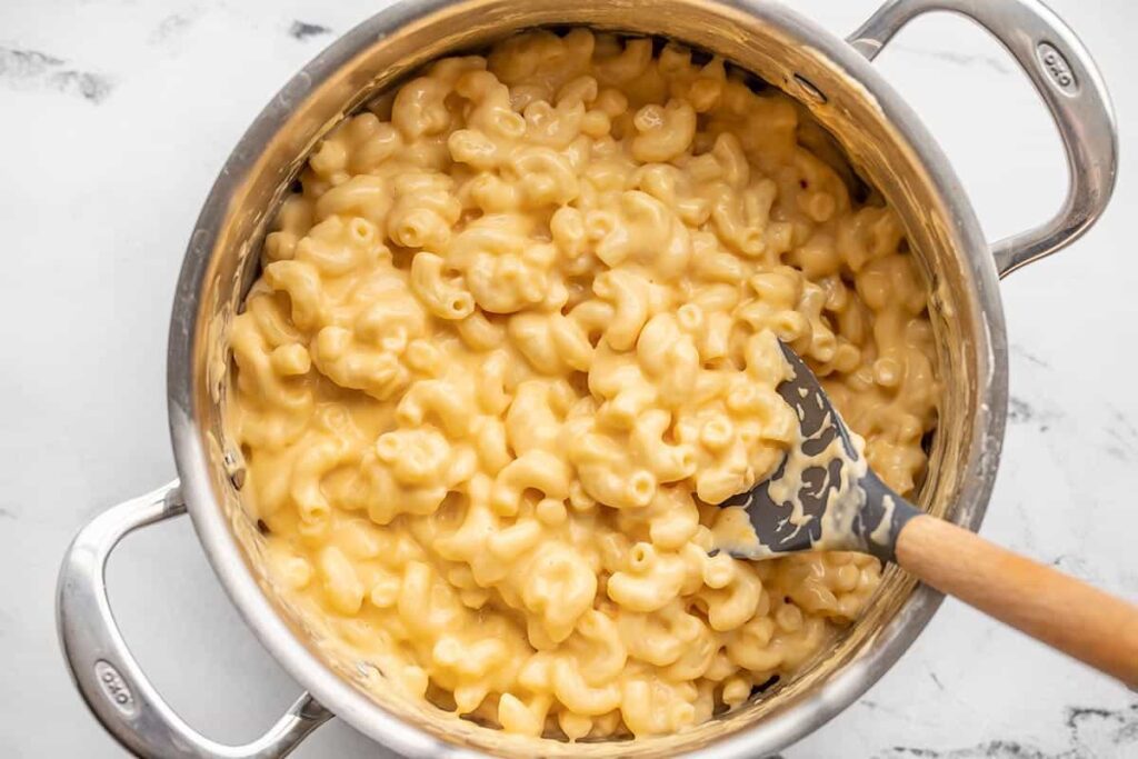 Macarrão com molho de queijo