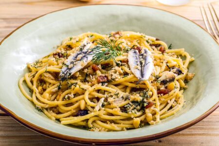 Macarrão com sardinha em lata